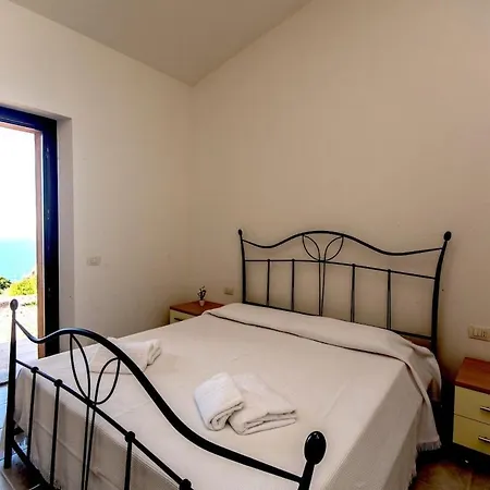 Vista - Key To Costa Paradiso
